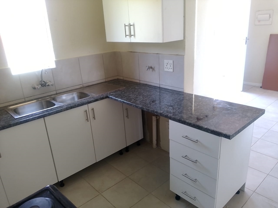 To Let 2 Bedroom Property for Rent in Rietvalleirand Gauteng