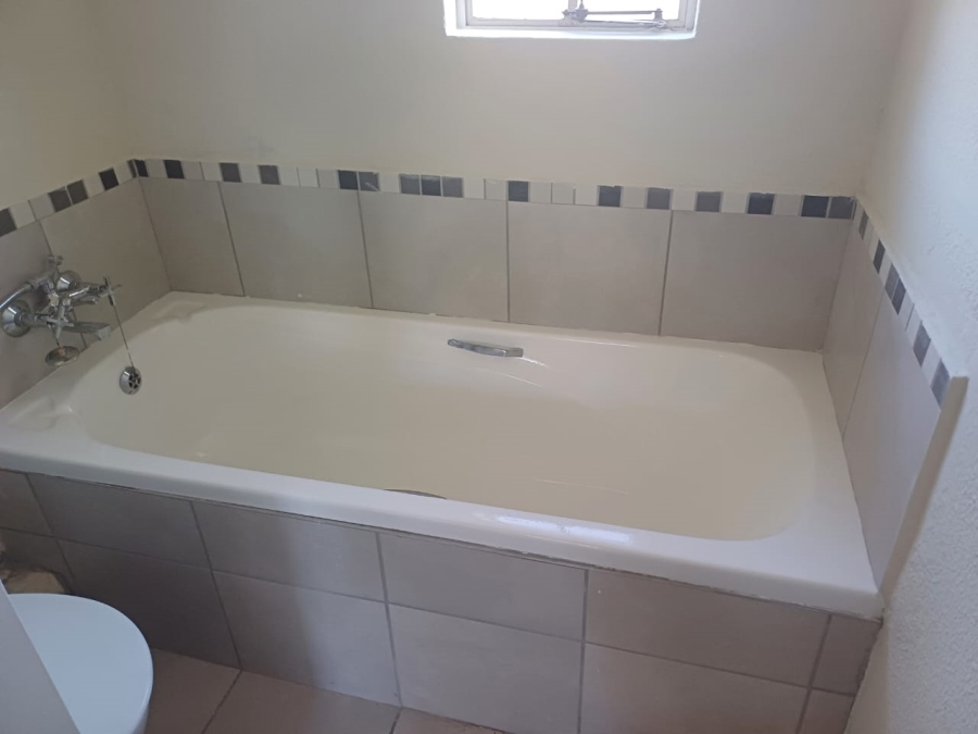 To Let 2 Bedroom Property for Rent in Rietvalleirand Gauteng