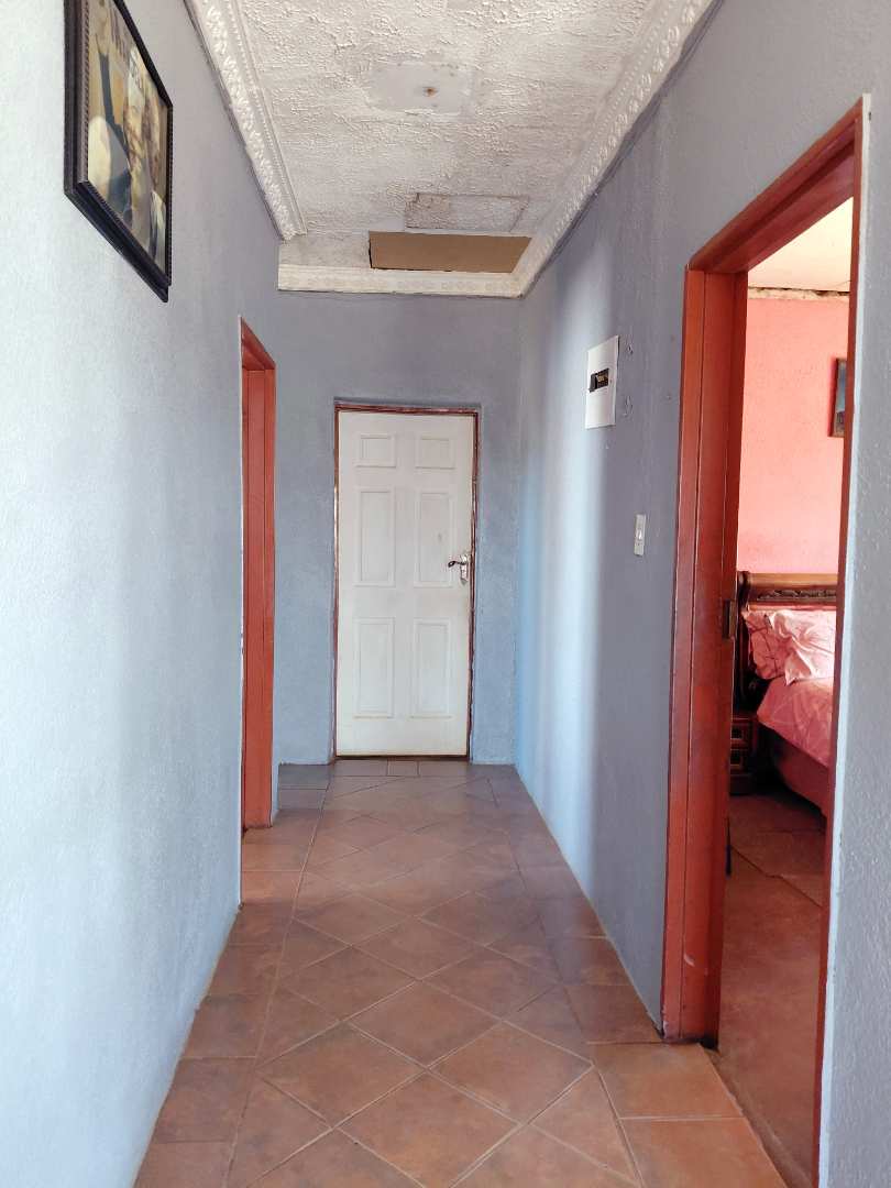 5 Bedroom Property for Sale in Stretford Gauteng