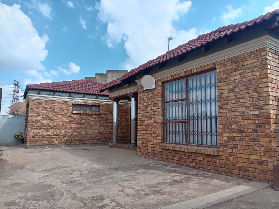 3 Bedroom Property for Sale in Hospital View Gauteng