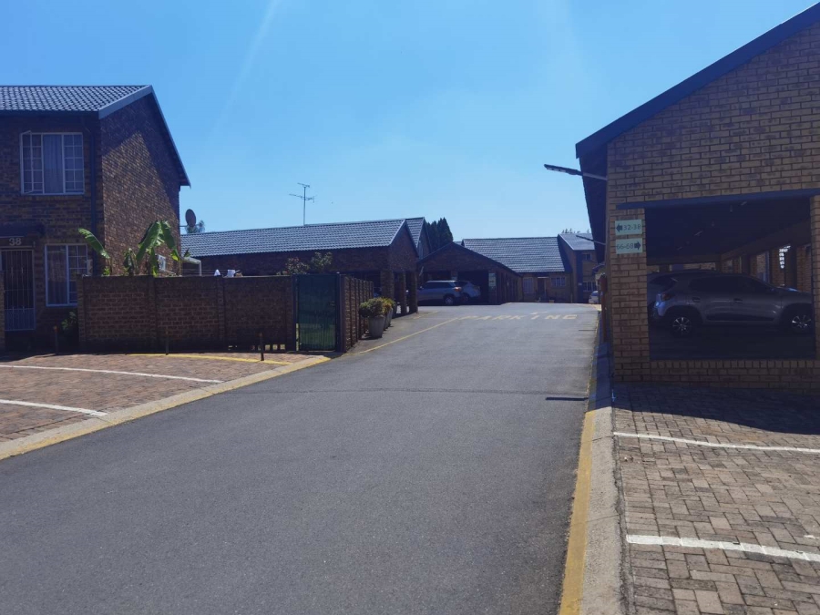 3 Bedroom Property for Sale in Van Riebeeck Park Gauteng