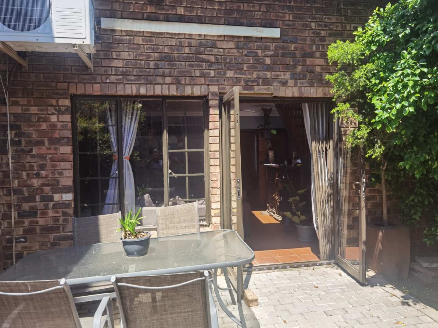 3 Bedroom Property for Sale in Van Riebeeck Park Gauteng