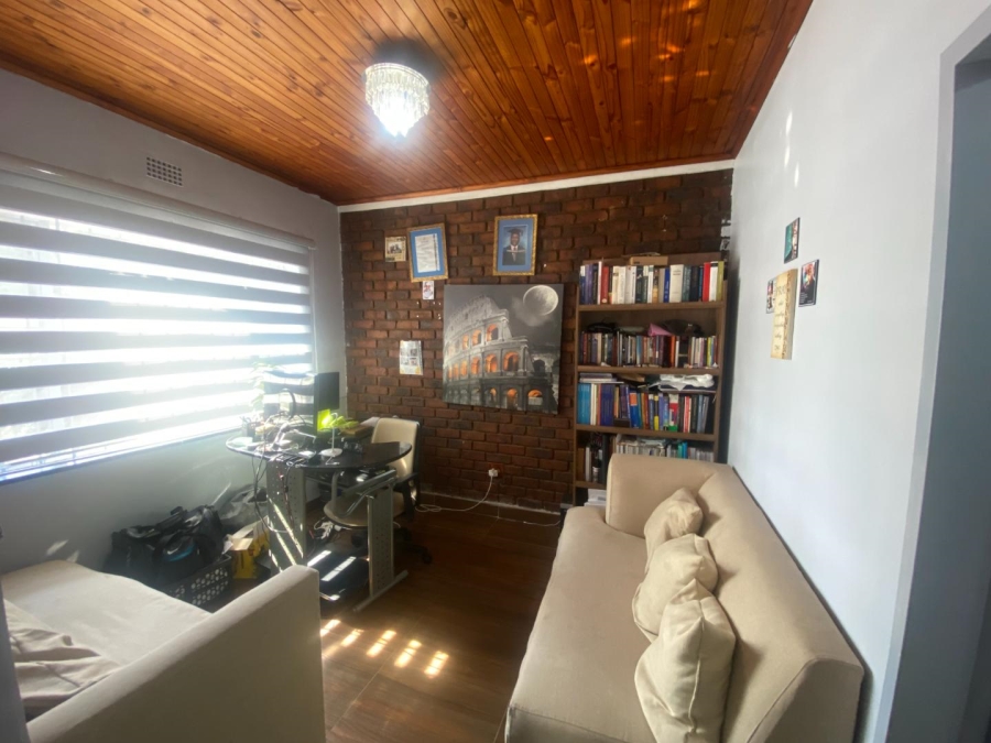 To Let 4 Bedroom Property for Rent in Gallo Manor Gauteng