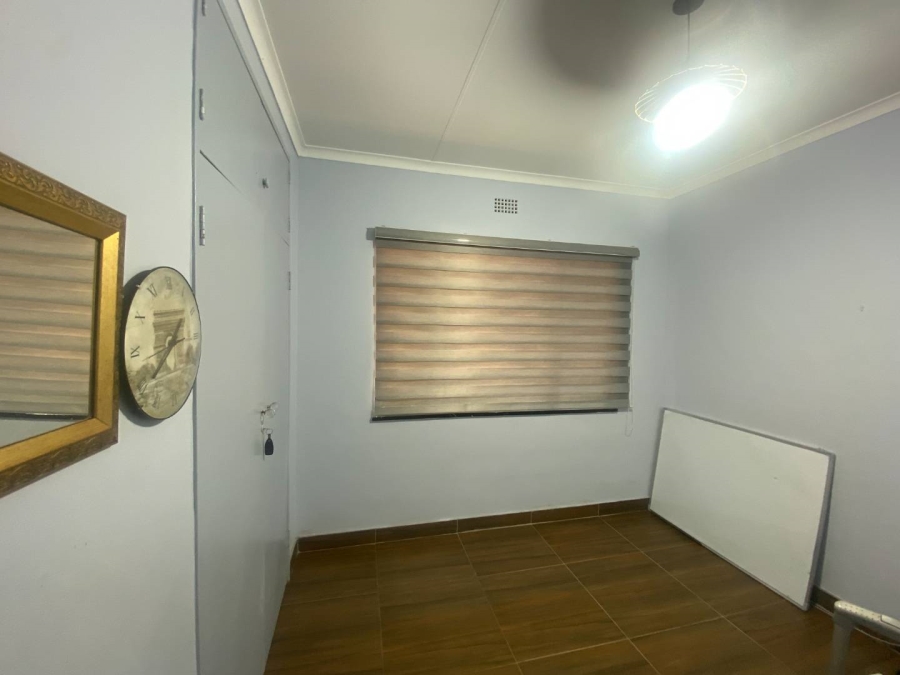 To Let 4 Bedroom Property for Rent in Gallo Manor Gauteng