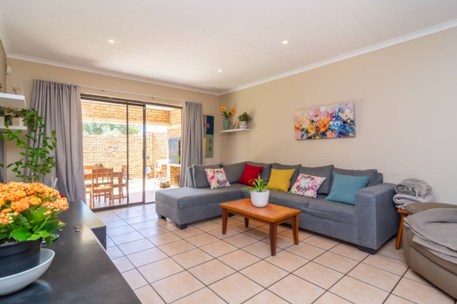 2 Bedroom Property for Sale in Ruimsig Gauteng