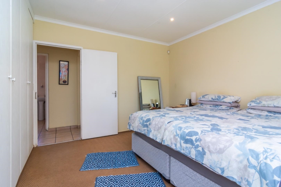 2 Bedroom Property for Sale in Ruimsig Gauteng