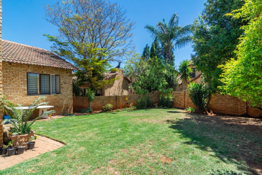 2 Bedroom Property for Sale in Ruimsig Gauteng