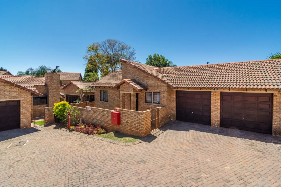 2 Bedroom Property for Sale in Ruimsig Gauteng