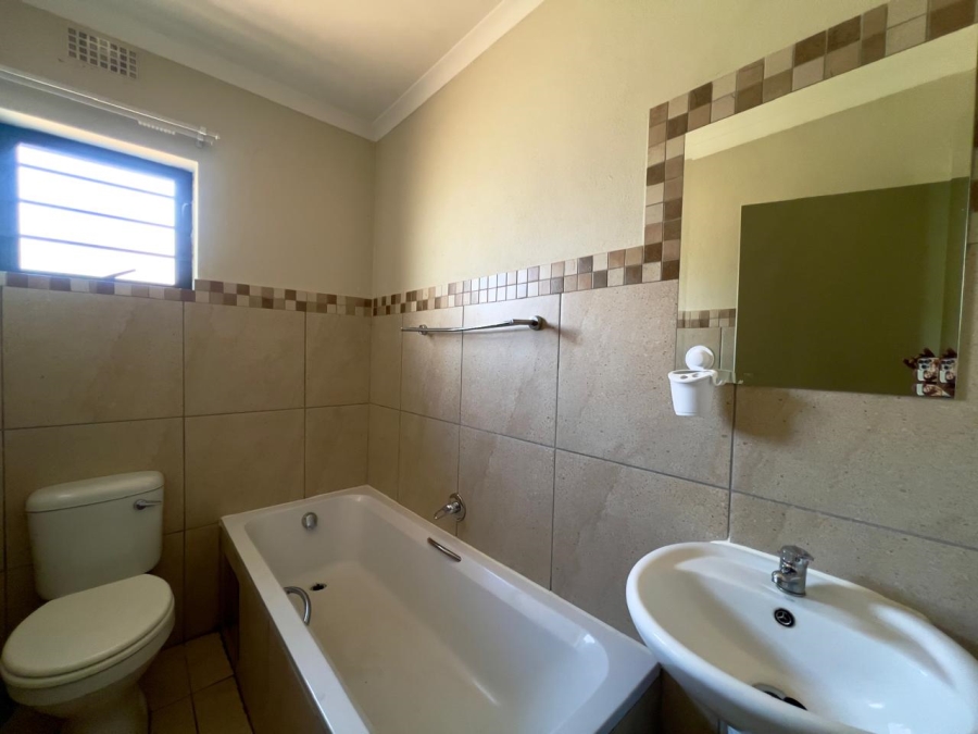 3 Bedroom Property for Sale in Alrode Gauteng