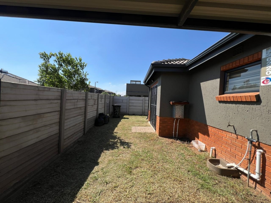 3 Bedroom Property for Sale in Alrode Gauteng