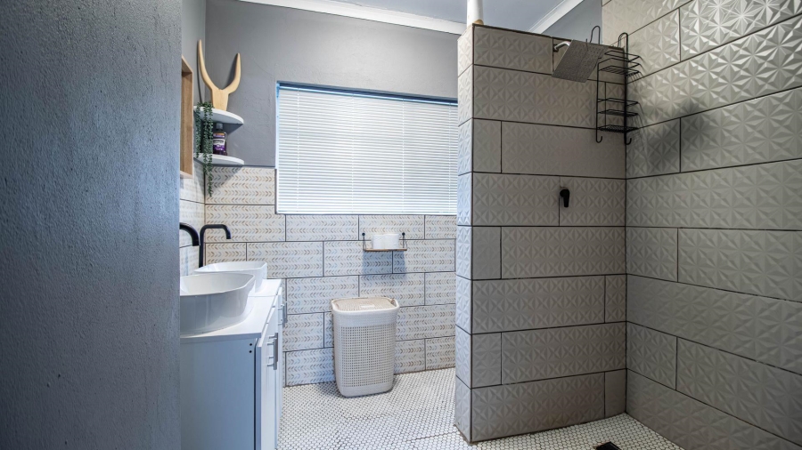 4 Bedroom Property for Sale in Verwoerdpark Gauteng