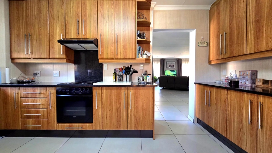 3 Bedroom Property for Sale in New Market Gauteng