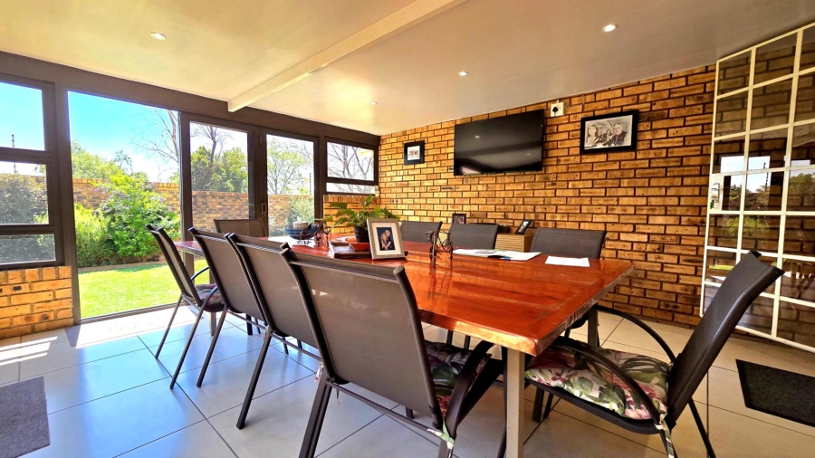 3 Bedroom Property for Sale in New Market Gauteng