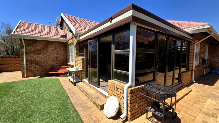 3 Bedroom Property for Sale in New Market Gauteng