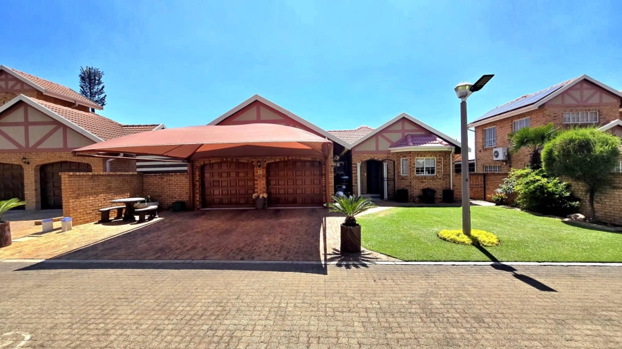 3 Bedroom Property for Sale in New Market Gauteng