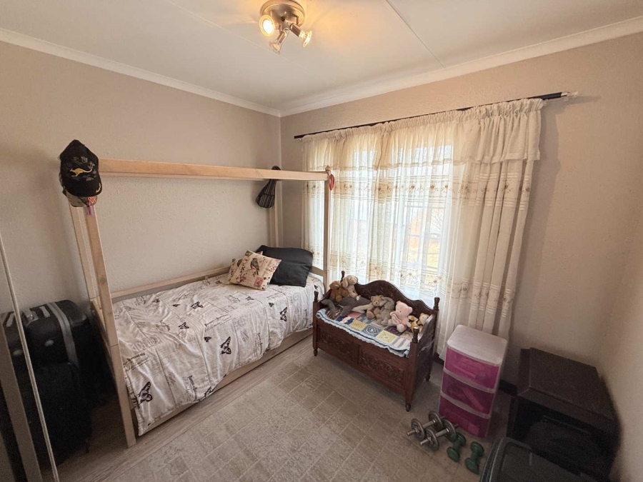 3 Bedroom Property for Sale in Glenvista Gauteng