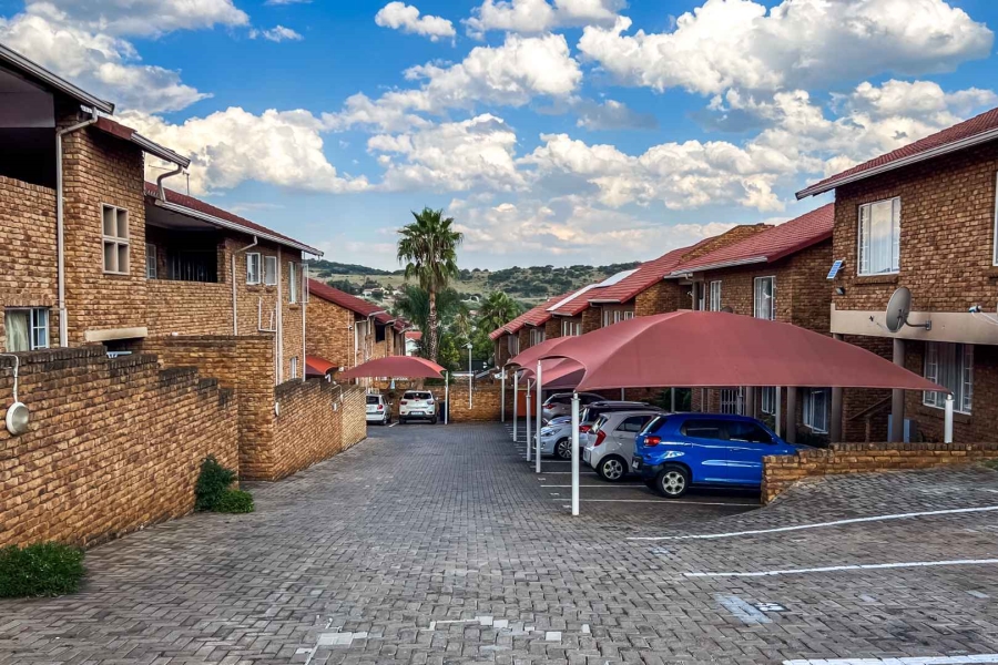 3 Bedroom Property for Sale in Glenvista Gauteng