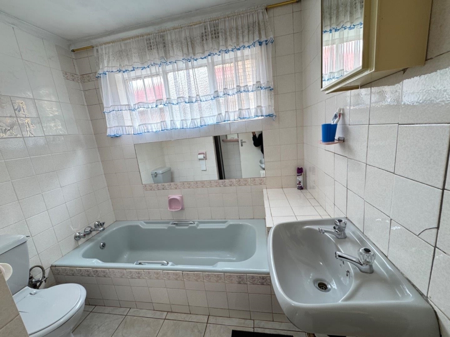 3 Bedroom Property for Sale in Ennerdale Gauteng