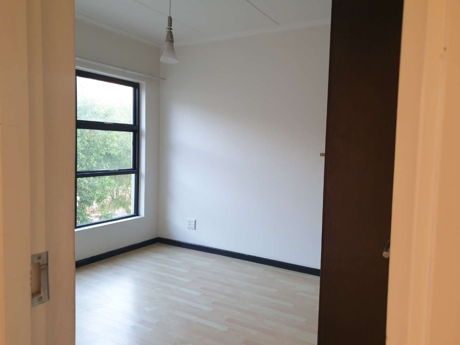 2 Bedroom Property for Sale in Glenvista Gauteng