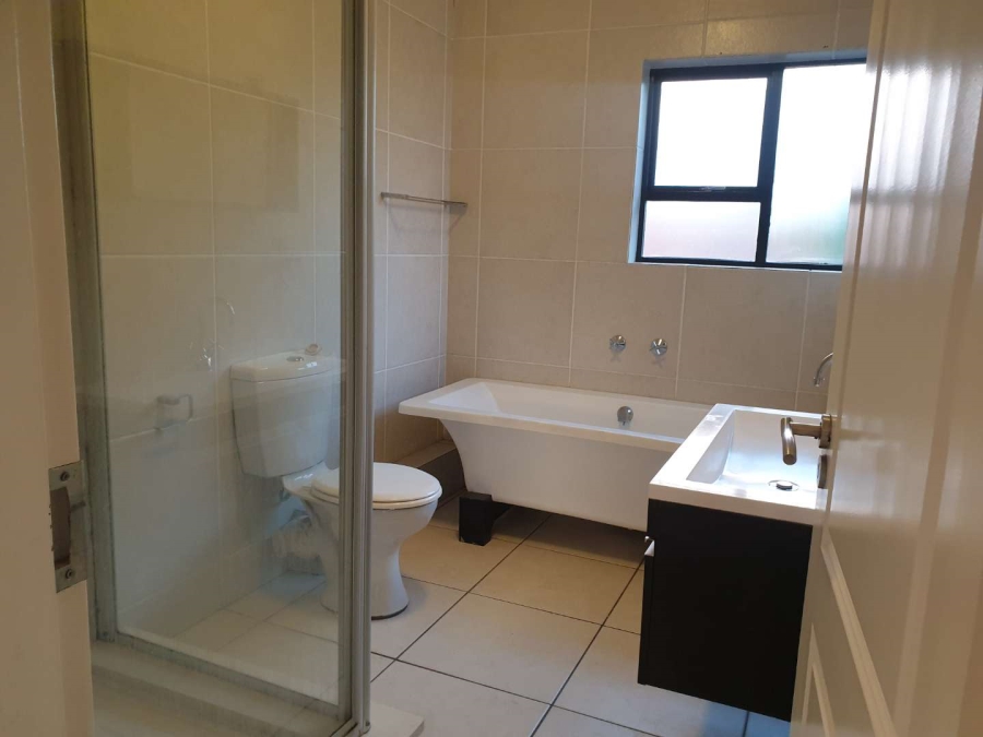 2 Bedroom Property for Sale in Glenvista Gauteng