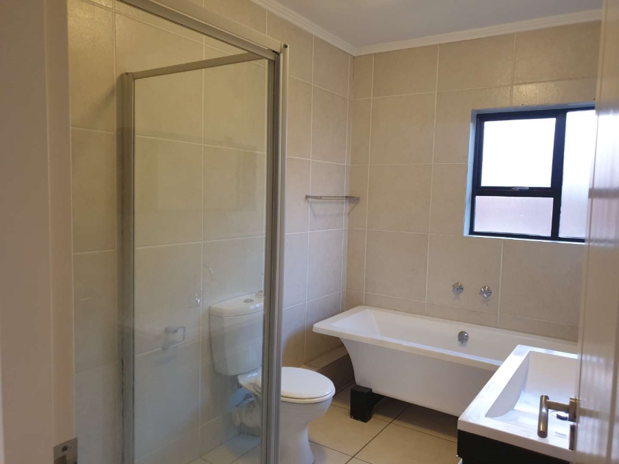 2 Bedroom Property for Sale in Glenvista Gauteng