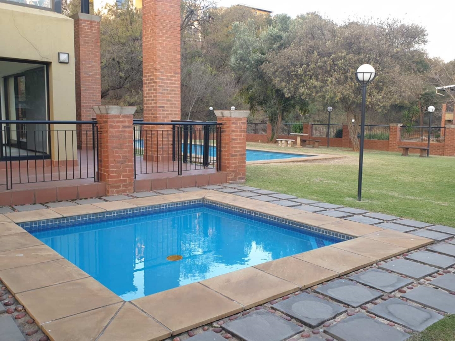 2 Bedroom Property for Sale in Glenvista Gauteng