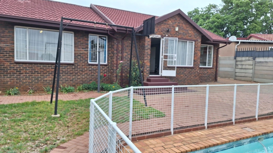 3 Bedroom Property for Sale in Elandspark Gauteng