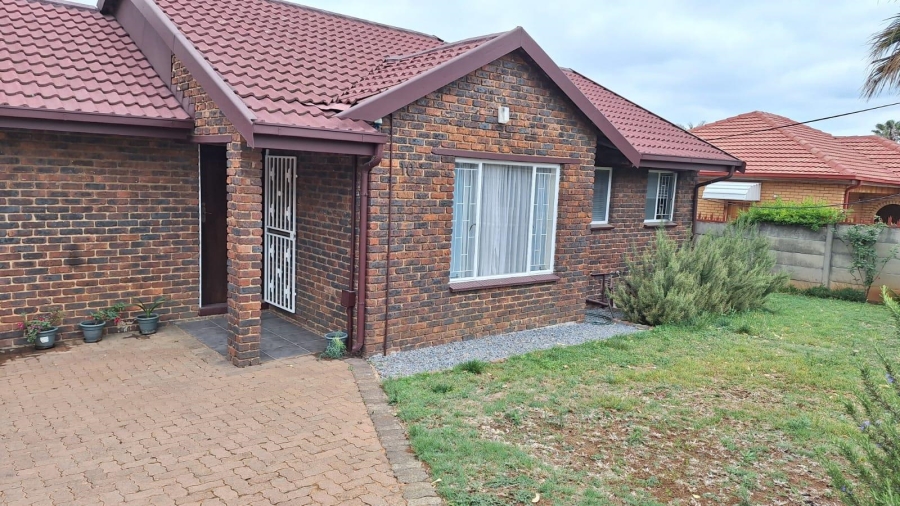3 Bedroom Property for Sale in Elandspark Gauteng