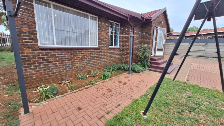 3 Bedroom Property for Sale in Elandspark Gauteng