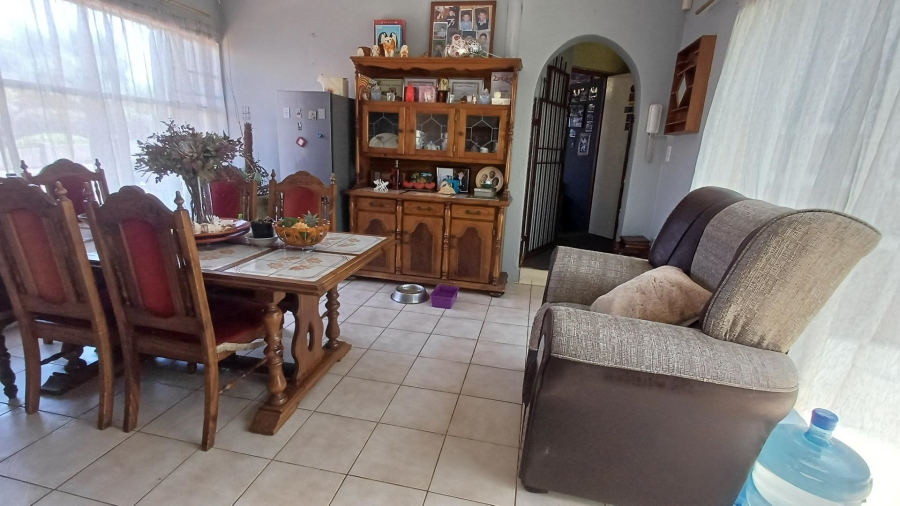 4 Bedroom Property for Sale in Suideroord Gauteng