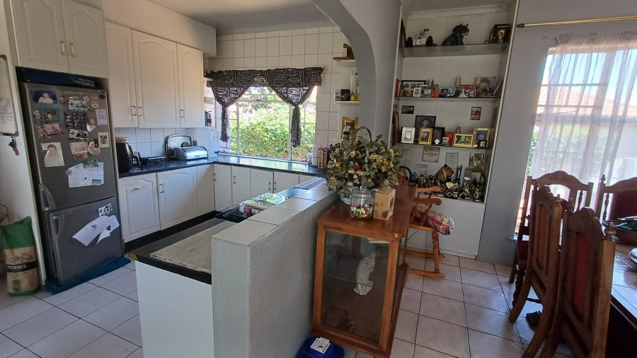 4 Bedroom Property for Sale in Suideroord Gauteng