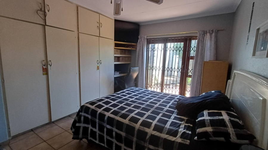 4 Bedroom Property for Sale in Suideroord Gauteng