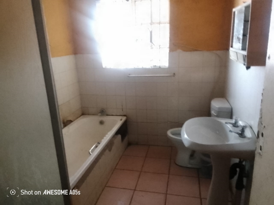 2 Bedroom Property for Sale in Forest Hill Gauteng