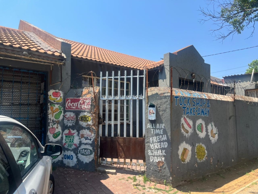 2 Bedroom Property for Sale in Forest Hill Gauteng