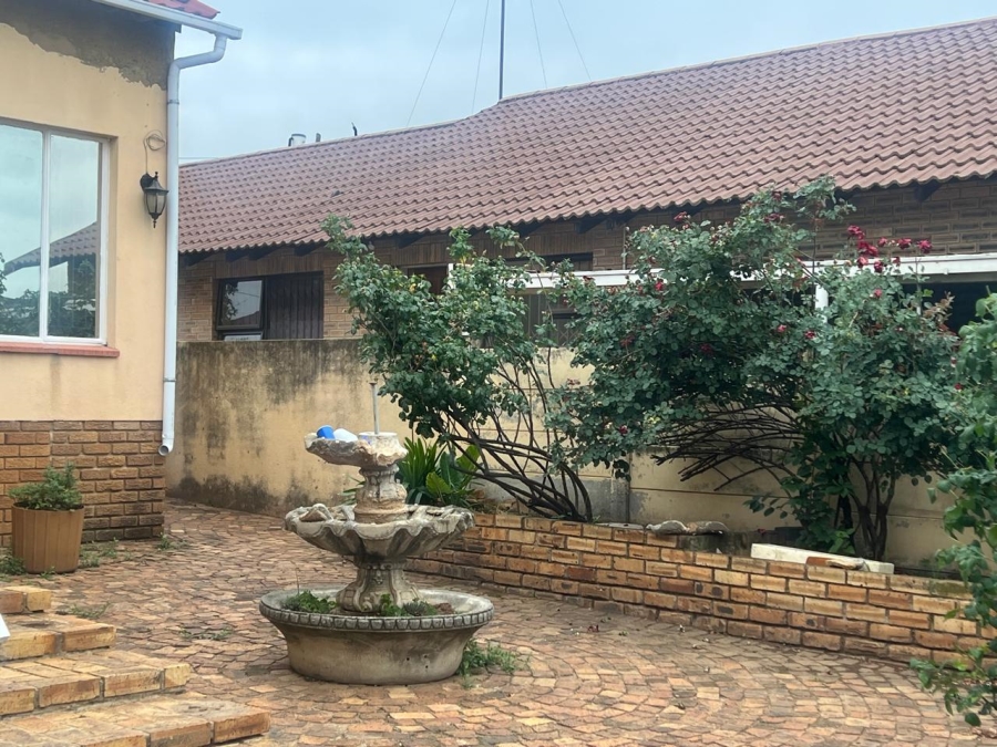 3 Bedroom Property for Sale in Tulisa Park Gauteng