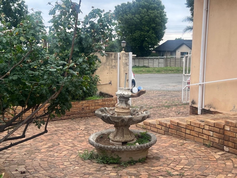 3 Bedroom Property for Sale in Tulisa Park Gauteng