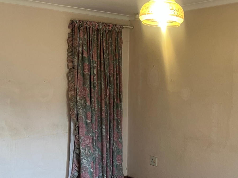 3 Bedroom Property for Sale in Tulisa Park Gauteng