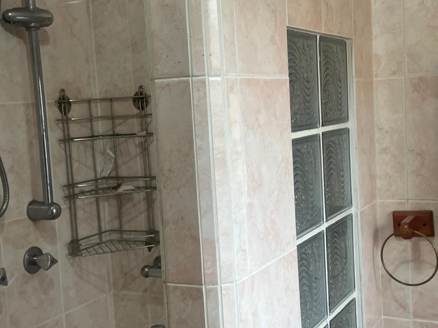 3 Bedroom Property for Sale in Tulisa Park Gauteng