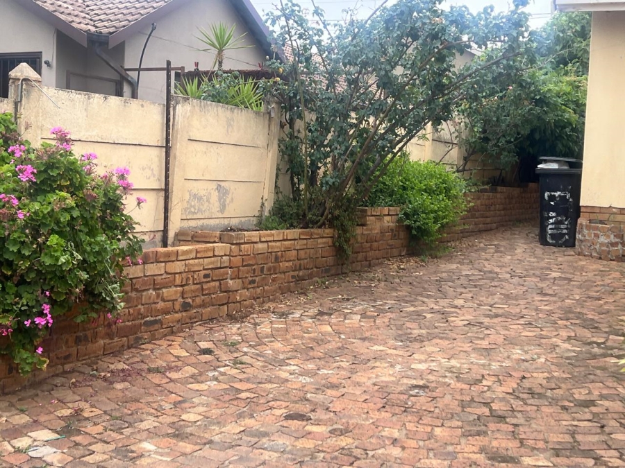 3 Bedroom Property for Sale in Tulisa Park Gauteng