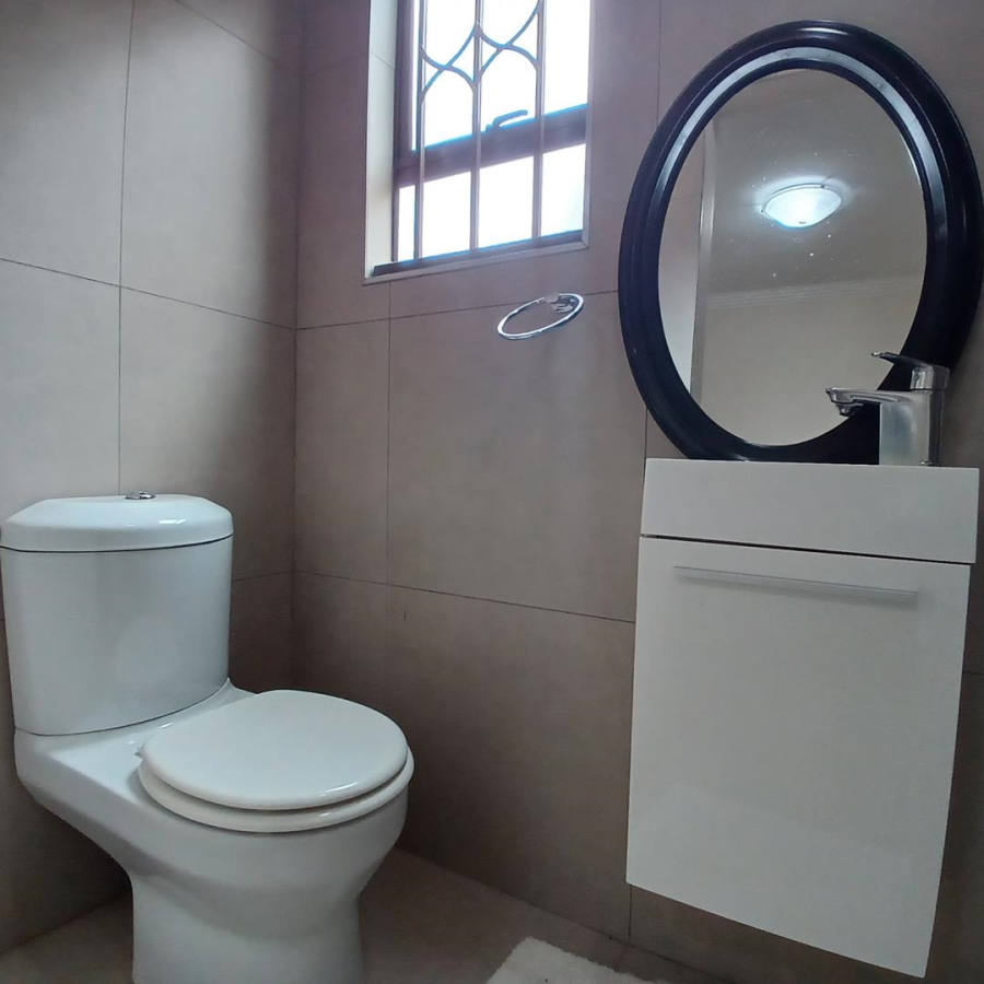 3 Bedroom Property for Sale in Brackenhurst Gauteng