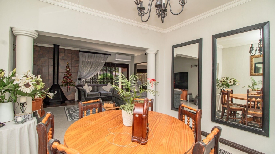 3 Bedroom Property for Sale in Beyerspark Gauteng