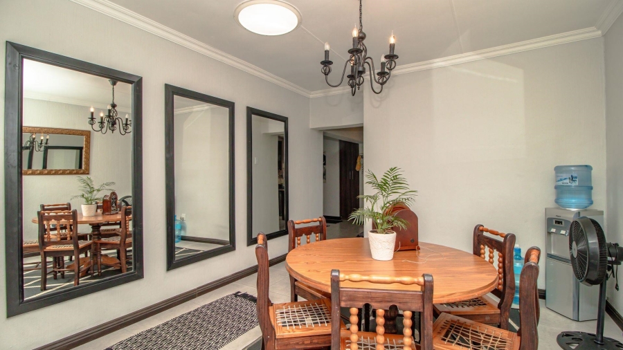 3 Bedroom Property for Sale in Beyerspark Gauteng