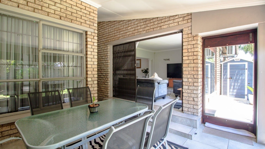3 Bedroom Property for Sale in Beyerspark Gauteng