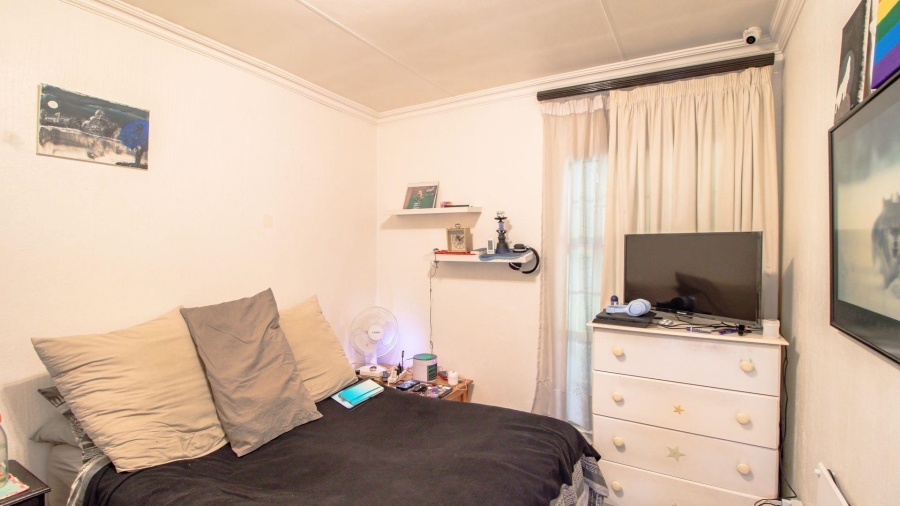 3 Bedroom Property for Sale in Beyerspark Gauteng