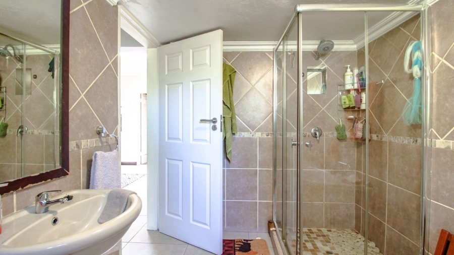 3 Bedroom Property for Sale in Beyerspark Gauteng