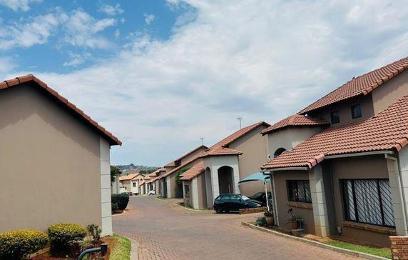 2 Bedroom Property for Sale in Mondeor Gauteng