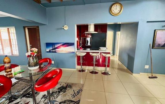 2 Bedroom Property for Sale in Mondeor Gauteng
