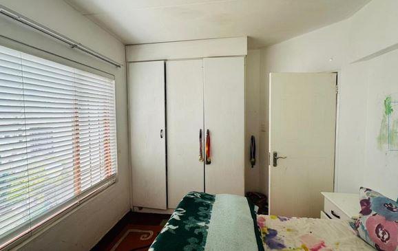 2 Bedroom Property for Sale in Mondeor Gauteng
