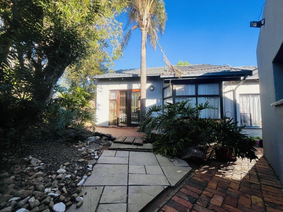 4 Bedroom Property for Sale in Suideroord Gauteng