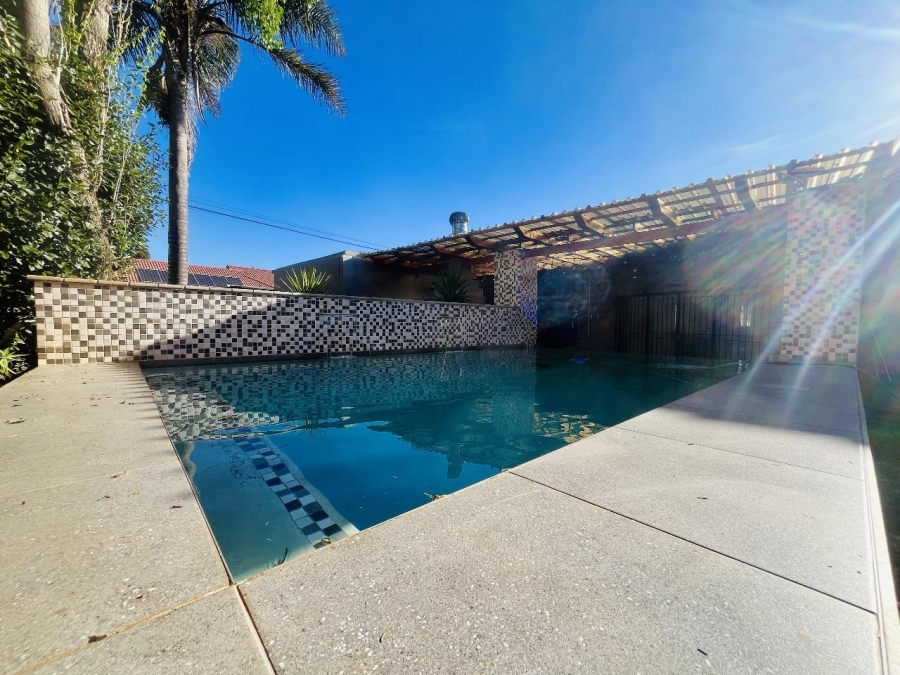 4 Bedroom Property for Sale in Suideroord Gauteng